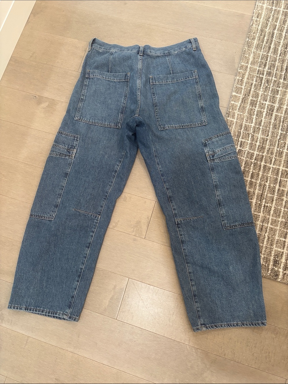 Citizens Of Humanity Indigo Relaxed Cargo Jeans - Picture 4 of 4